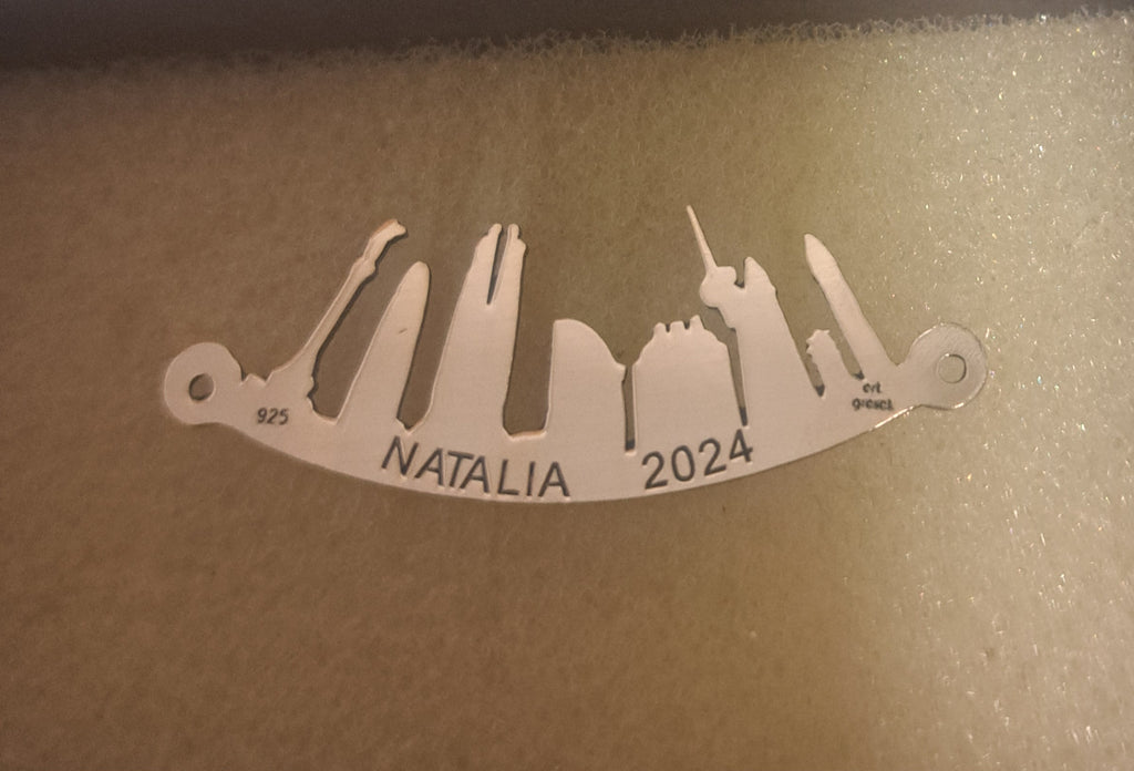 Colgante Skyline de Barcelona en Plata de Ley