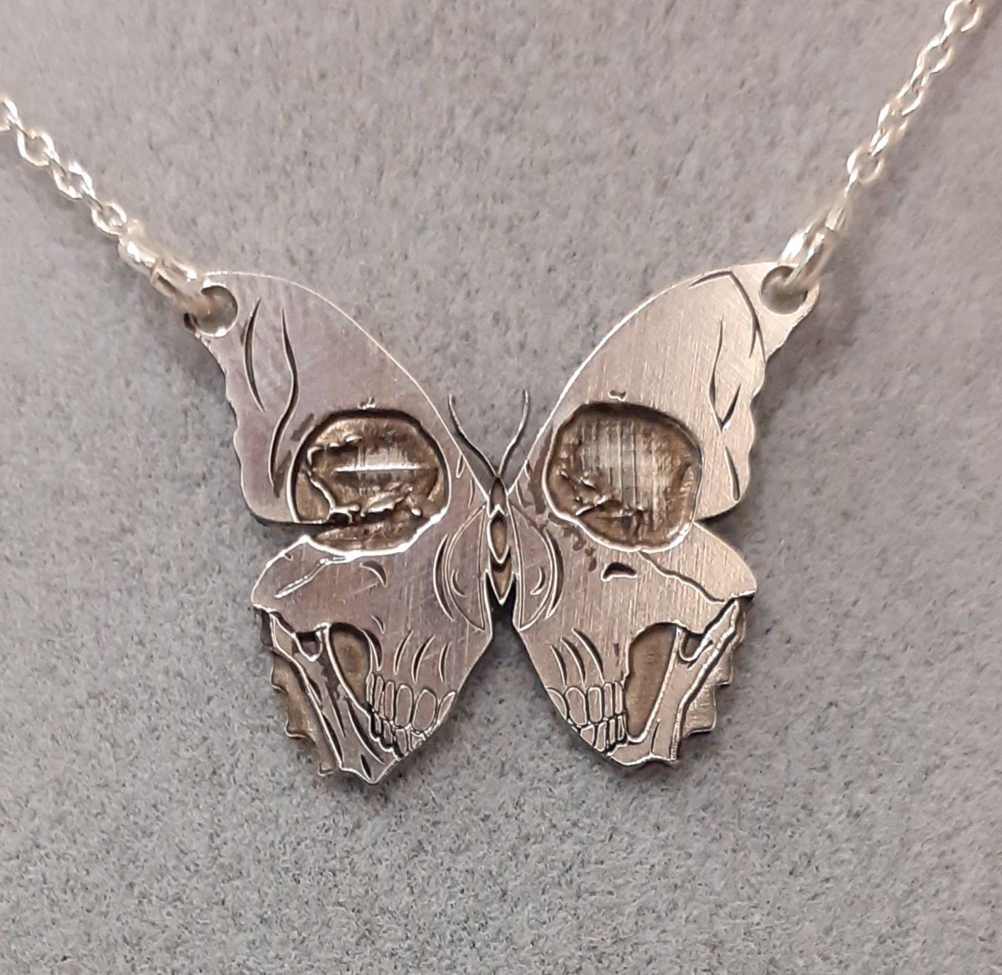 Collar con colgante de plata Cruz de Luz