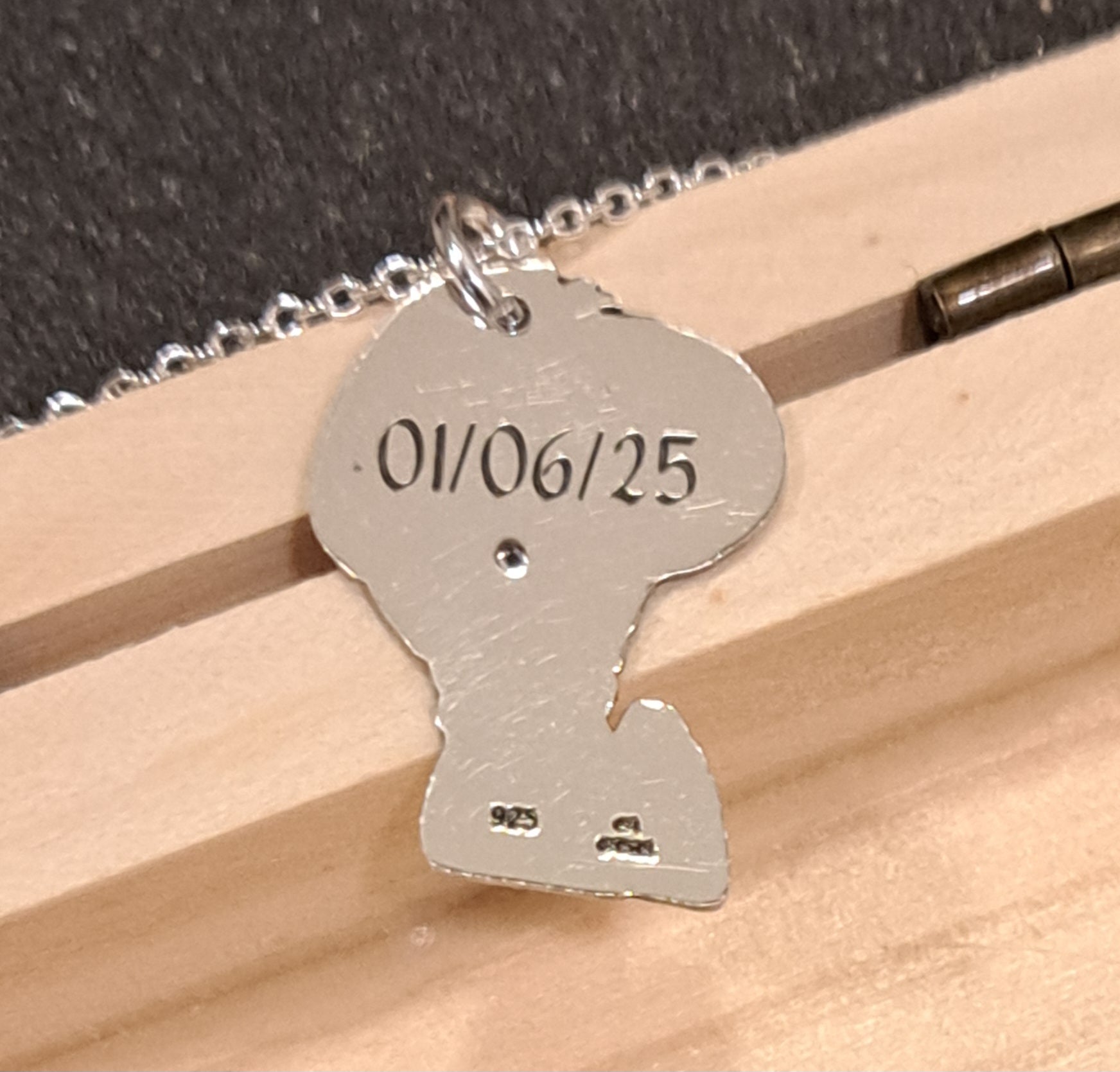 Colgante Snoopy de Plata y Diamante
